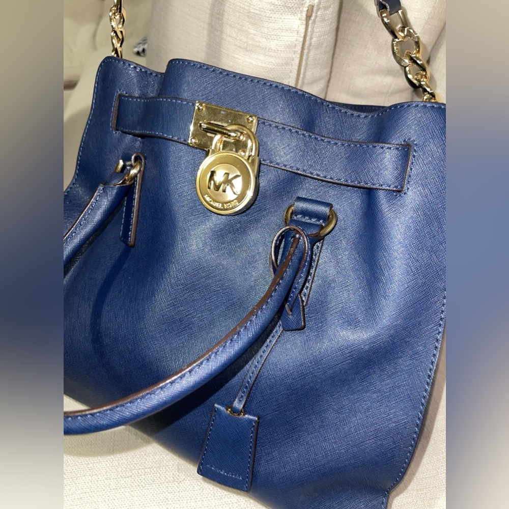Michael Kors Hamilton Bag - Picture 2 of 5